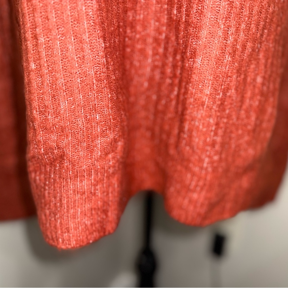 Vero Moda Rust Ribbed Sweater- Size Medium - Picture 6 of 9